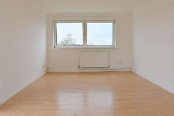 Ballochmyle, Calderwood, East Kilbride, G74 - Photo 1