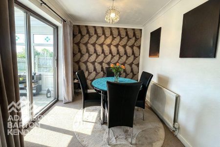 2 bedroom bungalow to rent - Photo 3