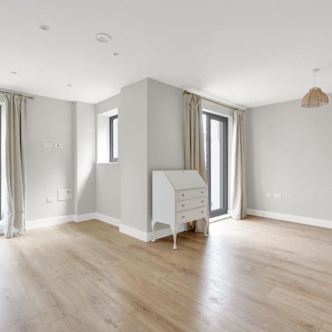2 bedroom apartment to rent - Photo 1