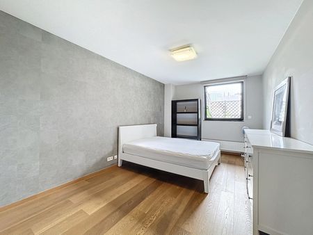 Appartement te huur in Ixelles - Photo 3