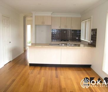 Modern and Spacious Family Home For Lease!!! - Photo 1