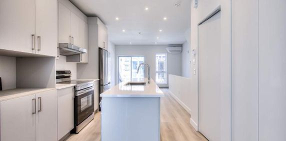 2 CH - 1 SDB - Montréal - $2,000 /mo - Photo 2