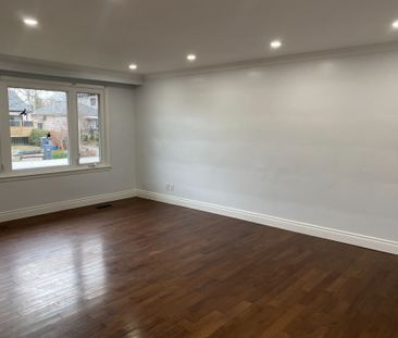 For Lease - 1067 Edgeleigh Avenue Unit# Main, Mississauga, Ontario - Photo 3