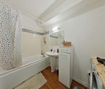 Location Appartement 4 pièces 87m² POITIERS 86000 - Photo 4