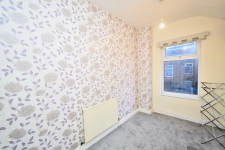 4 Bed Terraced House, Warwick Street, LE3 - Photo 4