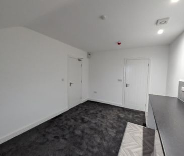 Studio to rent - Photo 6