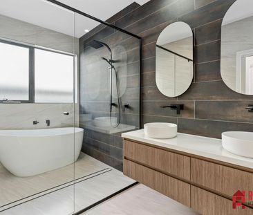 93 Sculthorpe Avenue, Whitlam ACT 2611 - House For Rent | Domain - Photo 4