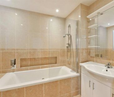 Pine Walk, Cobham, KT11 - Photo 6