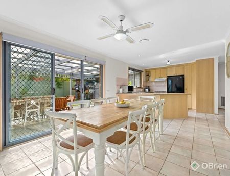 26 St Boswells Street Berwick VIC - Photo 4