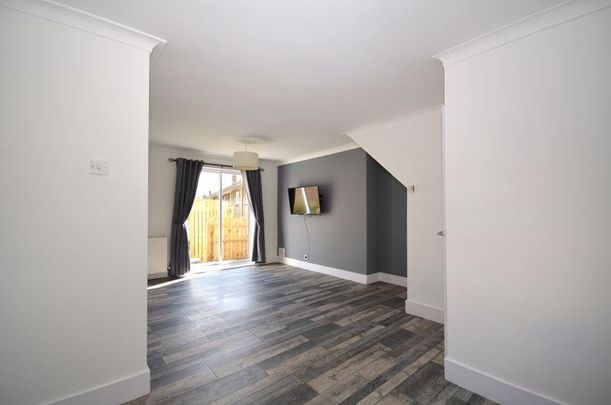 2 bedroom terraced house to rent - Photo 1