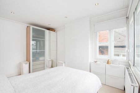 2 Bed Flat, Frognal, NW3 - Photo 3