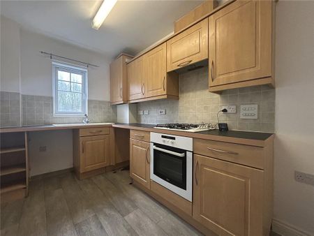 2 bedroom apartment to rent - Photo 4