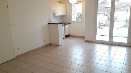 location Appartement T2 DE 42.07m² À USSAC - Photo 2