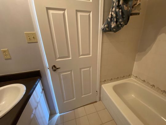 For Lease - 695 Richmond Street Unit# 805, London East, Ontario - Photo 1