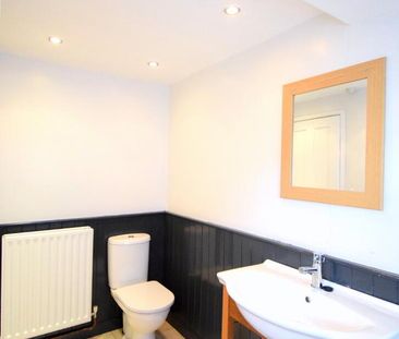 50 London Road, BT68EY, Belfast - Photo 4