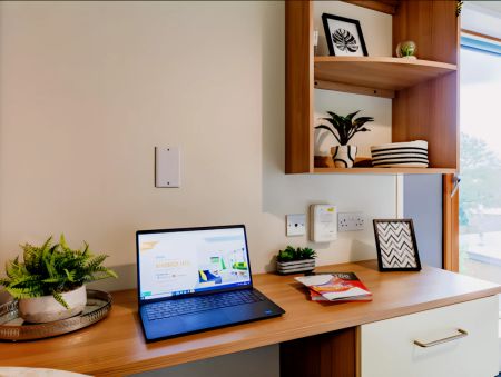 Premium Plus Ensuite - Photo 3