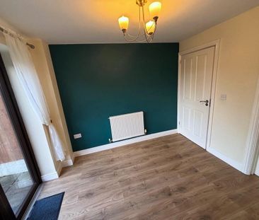 3 bedroom semi-detached house to rent - Photo 2