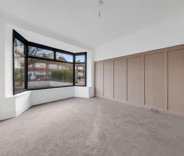 4 bedroom semi-detached house to rent - Photo 1