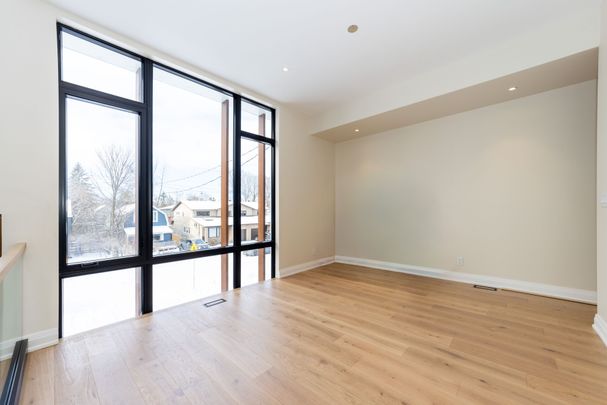 For Lease - 577 Melbourne Avenue, Carlingwood - Westboro and Area, Ontario - Photo 1