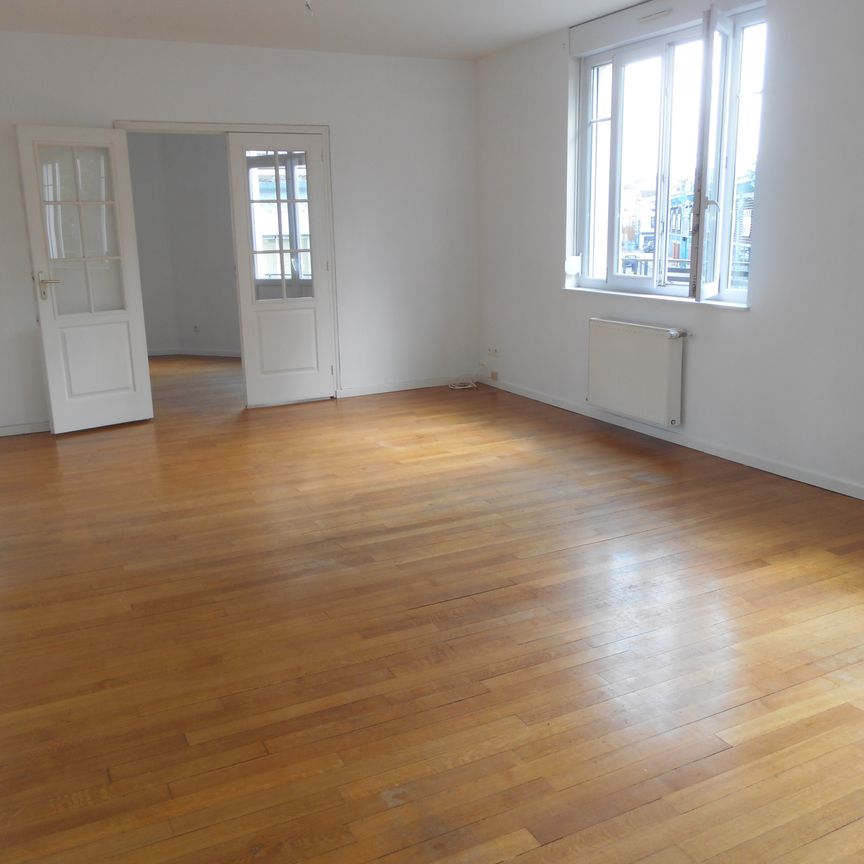 Appartement CHALONS EN CHAMPAGNE - PLACE MONSEIGNEUR TISSIER - Photo 1