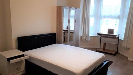 5 bedroom house share to rent - Photo 3