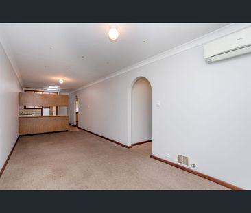13/4 Glastonbury Road, Armadale, WA 6112 - Photo 6