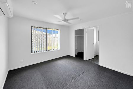 57 Girraween Way, - Photo 5