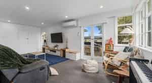 Renovated 3-Bedroom Home - Move-In Ready - Photo 4