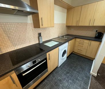 Robinson House, High Street, Crawley, RH10 - Photo 6