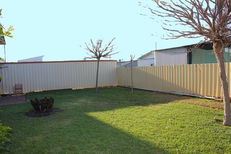 Home For Rent - Photo 4