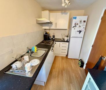 2 bedroom maisonette to rent - Photo 1