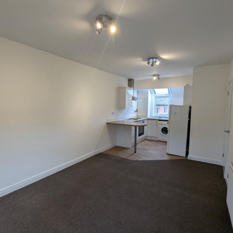 2 bedroom flat to rent - Photo 1