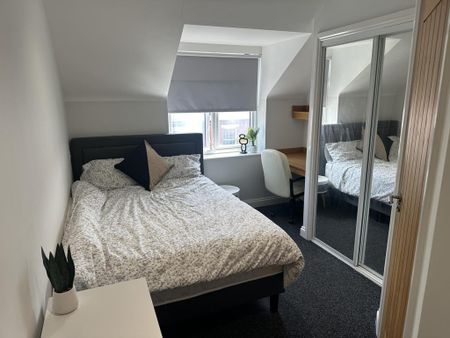 2 bedroom flat to rent - Photo 5