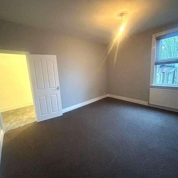 Auckland Hill, West Norwood, London, SE27 - Photo 1