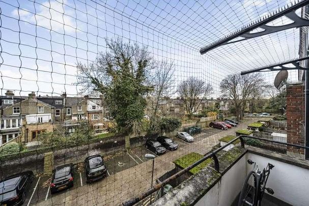 Worsopp Drive, Clapham, SW4 - Photo 1