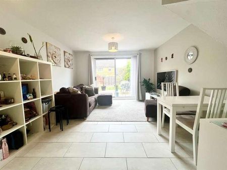 Wilson Close, Bishop's Stortford, CM23 - Photo 3