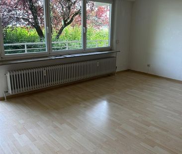 Hochwertig renovierte 2-Zimmer-Wohnung in bester Lage von Echterdin... - Photo 1