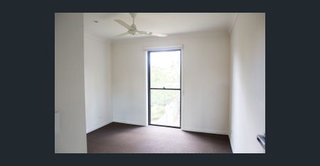 NEW CARPERT -Stylish townhouse that offers you the Gold Coast Living. Bordering the Glades Golf course, - Photo 4