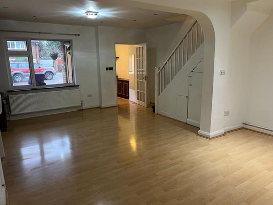 3 bedroom terraced house to rent - Photo 1