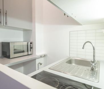 Location Appartement 1 pièce Meublé 17m² LEVALLOIS PERRET 92300 - Photo 3