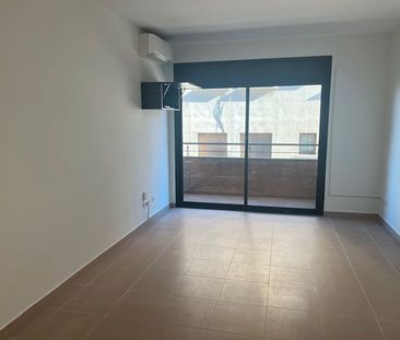 Piso de alquiler en Carrer de la Mina, Centre - Estació - Photo 3