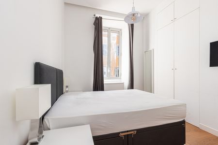 Location Appartement 2 pièces 40m² NICE 06300 - Photo 3