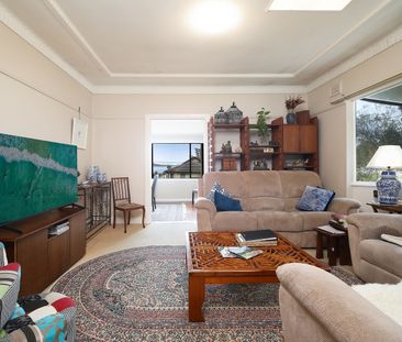 2A Kendall Street, Gosford NSW 2250 - House For Rent | Domain - Photo 6