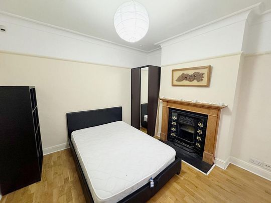 House share to rent - Photo 1