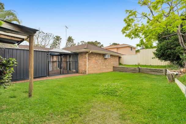 Beautiful Gem in Mount Annan - Photo 1