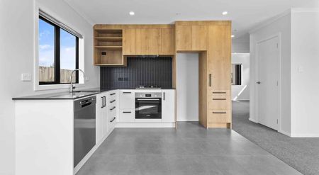 Sunny modern home - Photo 4