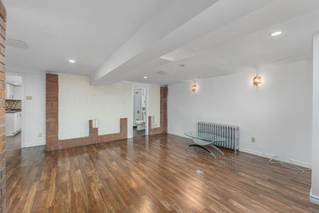 For Lease - 36 Lanark Avenue Unit# #Lower, Toronto, Ontario - Photo 5