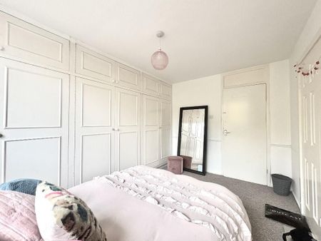 4 bedroom apartment to rent - Photo 5