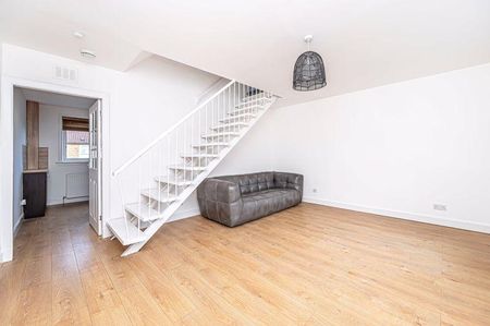 2 bedroom terraced house to rent - Photo 3