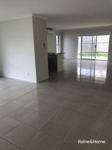 FAMILY HOME IN QUIET LOCATION - 9 MONTH LEASE ONLY TO END OF AUGUST 2026 - Photo 3